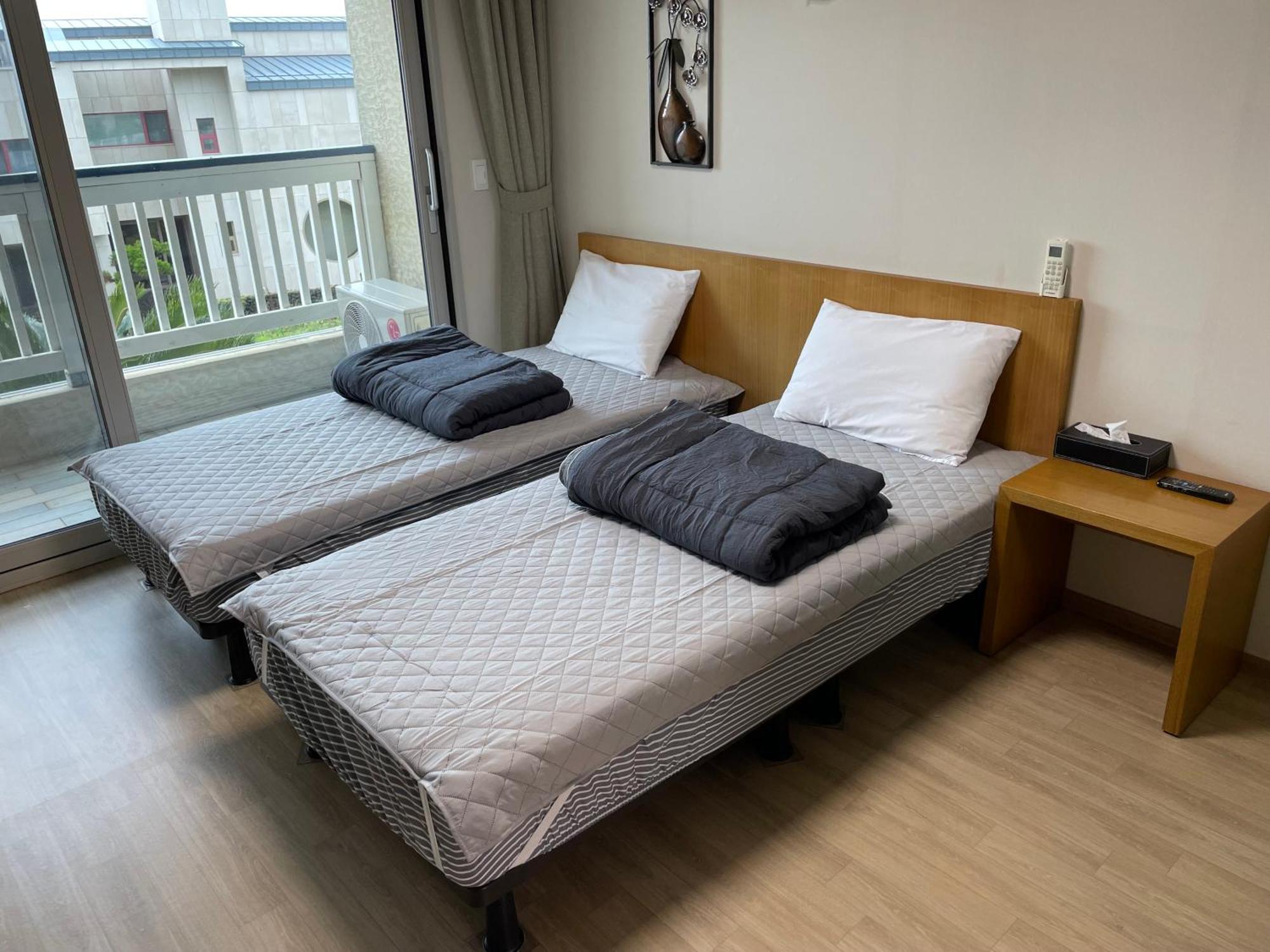 Jeju The Ocean Hill Pension Seogwipo Exterior foto
