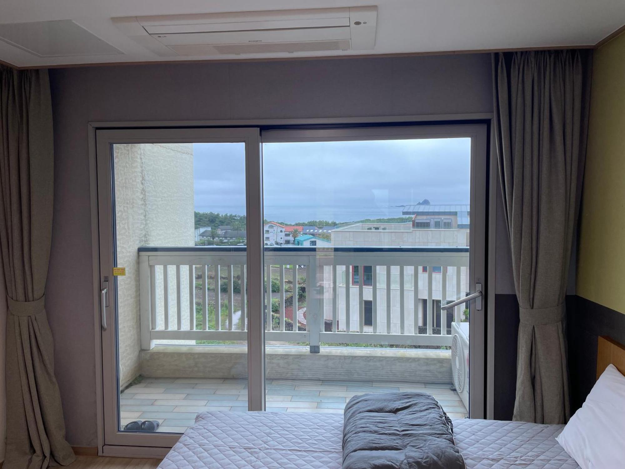 Jeju The Ocean Hill Pension Seogwipo Exterior foto