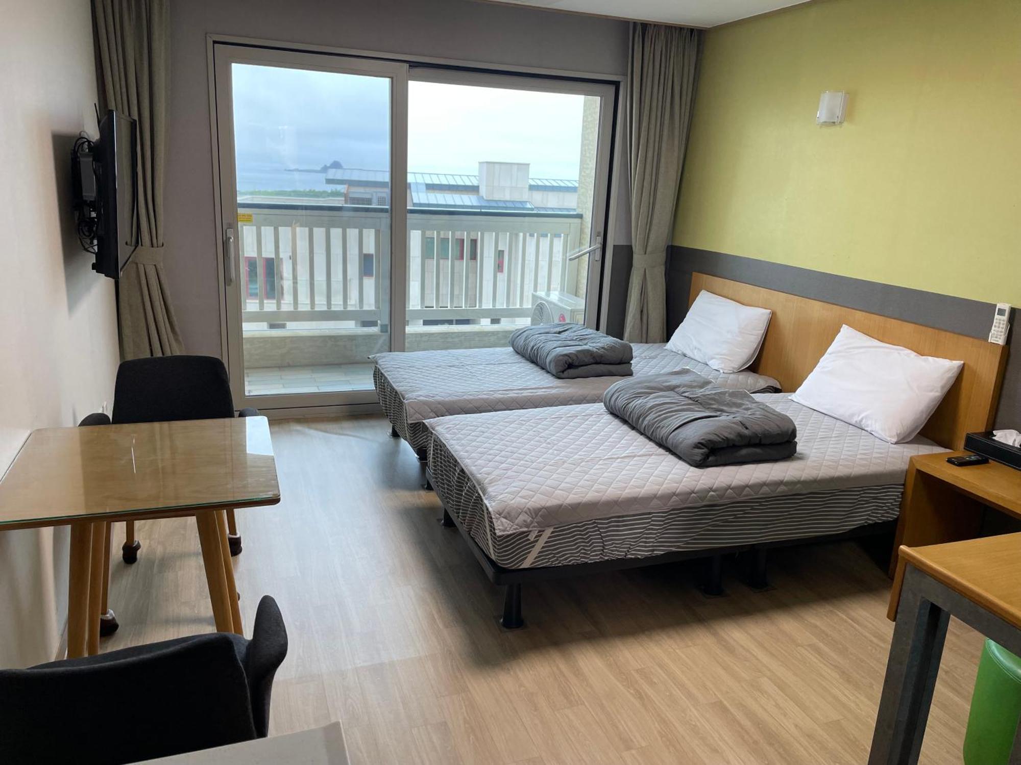 Jeju The Ocean Hill Pension Seogwipo Exterior foto