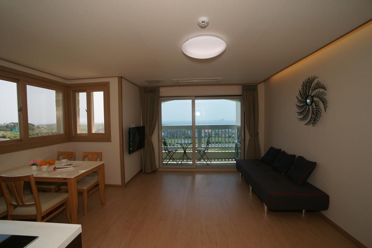 Jeju The Ocean Hill Pension Seogwipo Exterior foto